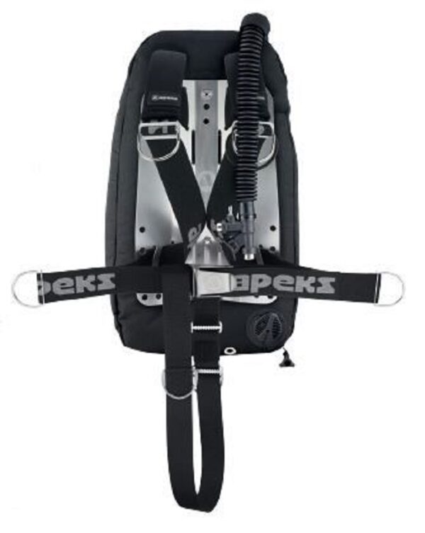 Sett, Apeks WTX + D40 WTX D40 KIT - for Single cylinder Whether a seasoned technical diver or someone looking to take their diving to the next level, the WTX-D30/D40 and deluxe harness package is fully assembled.