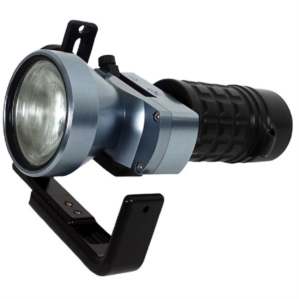 Description Designed to be easily transported, stored in a pocket AND powerful enough to lead an extreme cave dive... even on half power. Yet simple enough for a recreational reef dive. The FLARE EXP is strong, dependable and priced to become your go to solution for your next primary light.